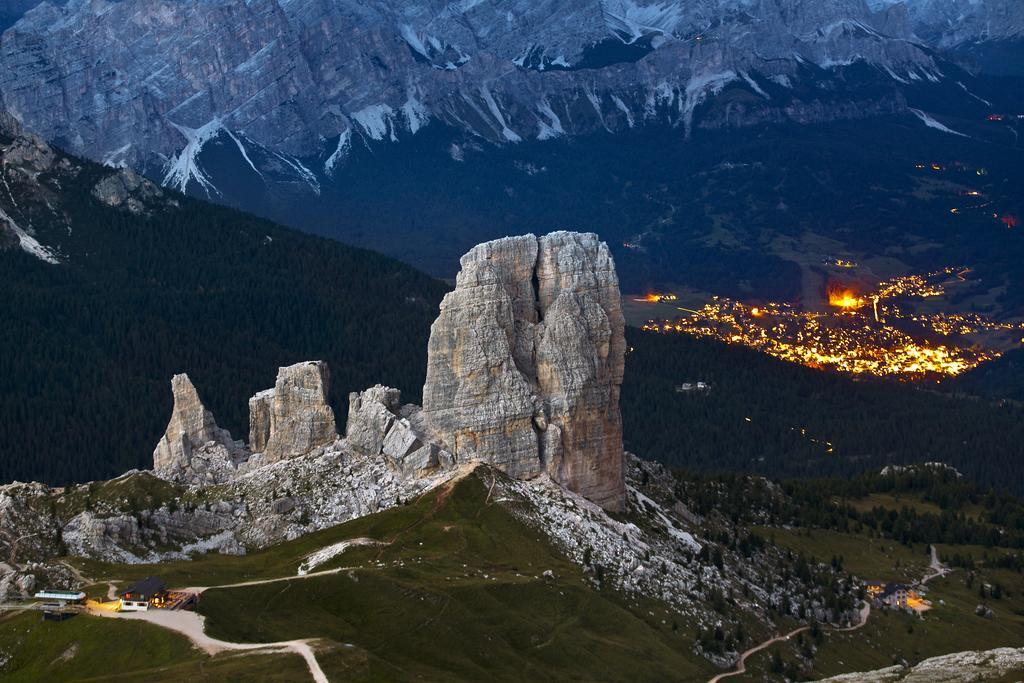 Casa Marmorata Appartement Cortina d'Ampezzo Buitenkant foto